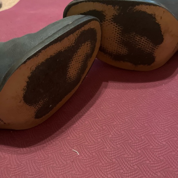 TBA Black Boots - Picture 2 of 4